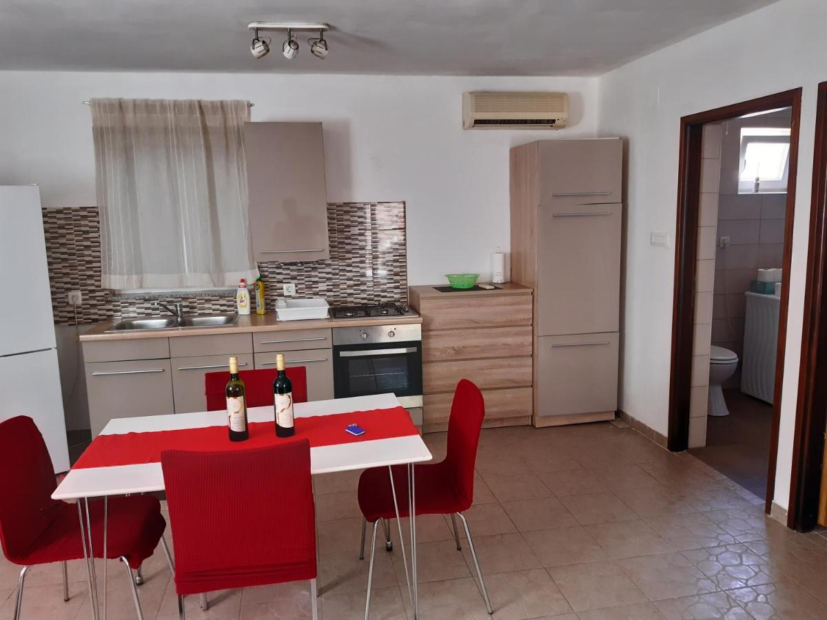 Lave II Cozy House Villa Ližnjan Eksteriør bilde
