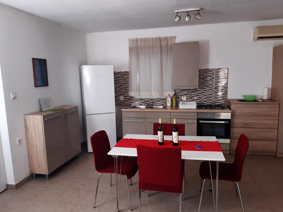 Lave II Cozy House Villa Ližnjan Eksteriør bilde